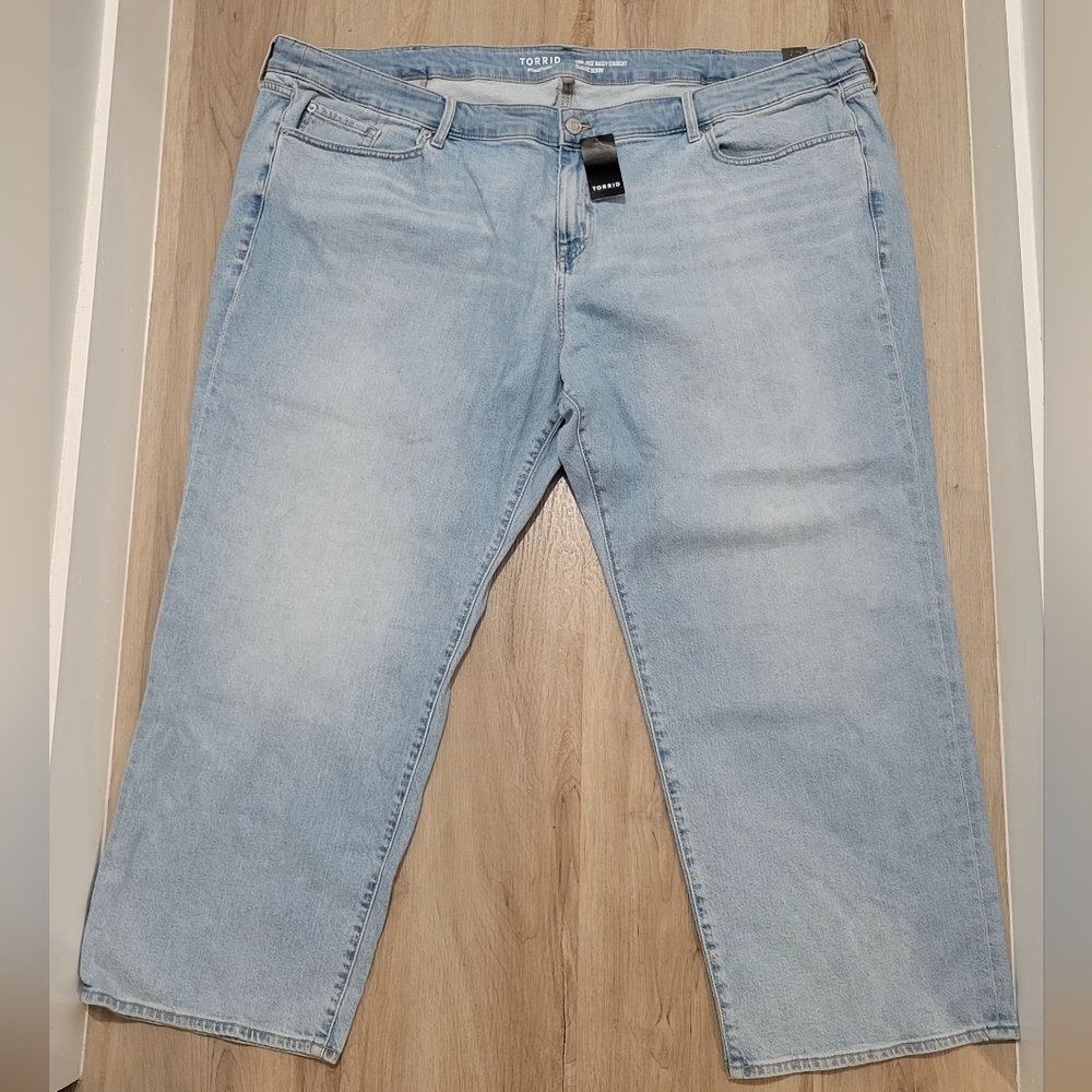NEW Torrid Jeans Low Rise Baggy Straight Leg Denim Stretch PLUS size 28R /29